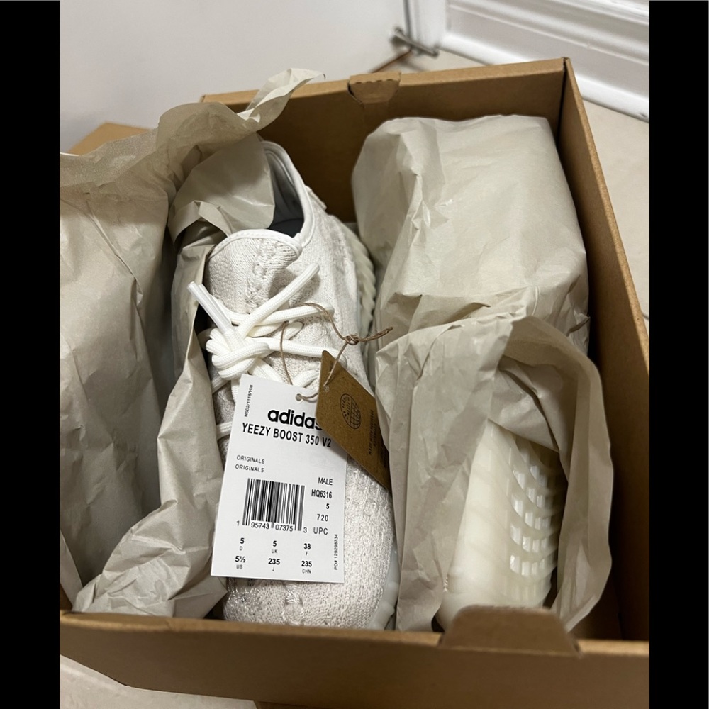 Yeezy 350 Bone M 5.5 W 6.5